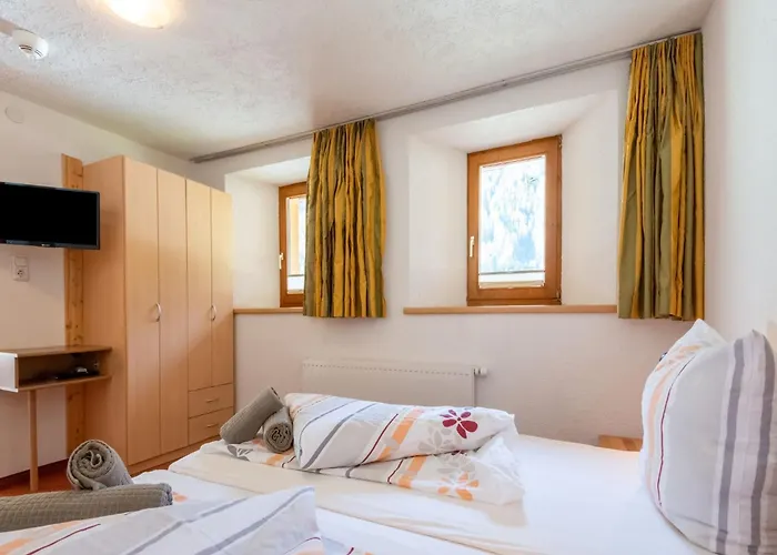 Haus Anna Pensjonat Längenfeld