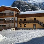 Haus Anna Pensión 3*